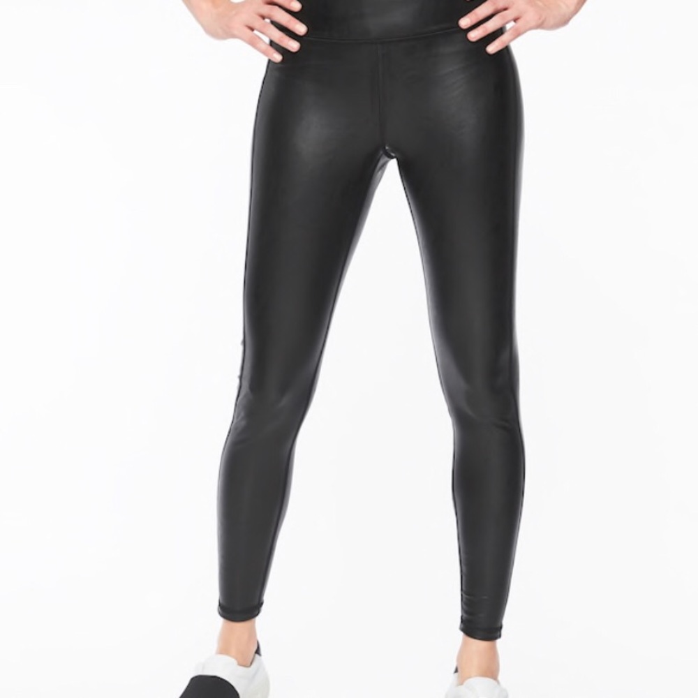 Brand New with tags Athleta All Over Gleam Tight M